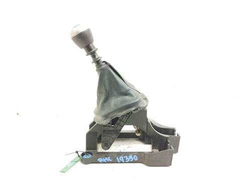 Foto 2ª: Palanca de Cambio Ssangyong Tivoli CRYSTAL 4X2 116CV 85KW [673910] (2017)