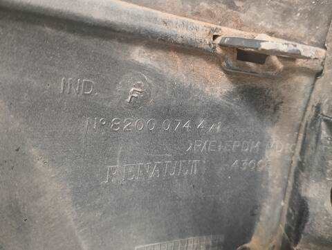Foto 3ª: Paragolpes Delantero Renault Clio 1.5 DCI DIESEL 65CV 48KW [K9K700 / K9K704] (2002)