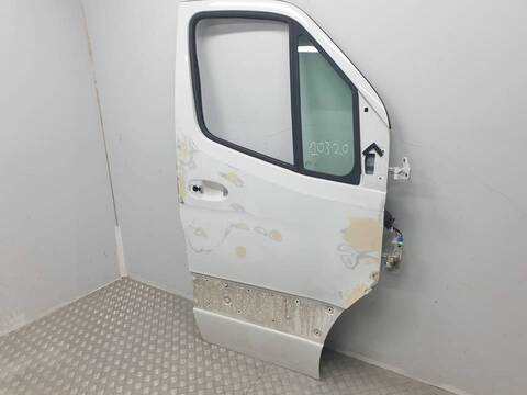 Foto 2ª: Puerta Delantera Derecha Mercedes Sprinter 311-314-316 CDI (2018)