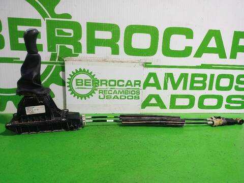 Foto 3ª: Palanca de Cambio Dacia Sandero LAUREATE 90CV [K9K] (2012)