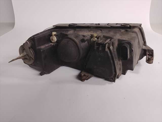 Foto 2ª: Faro Izquierdo Volkswagen Passat 1.9 D [D/AVF] (2004)