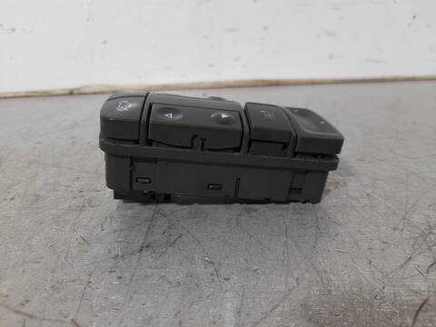Foto 2ª: Botonera Elevalunas Opel Vectra CLUB BERLINA 101CV 74KW [Y20DTH] (2003)