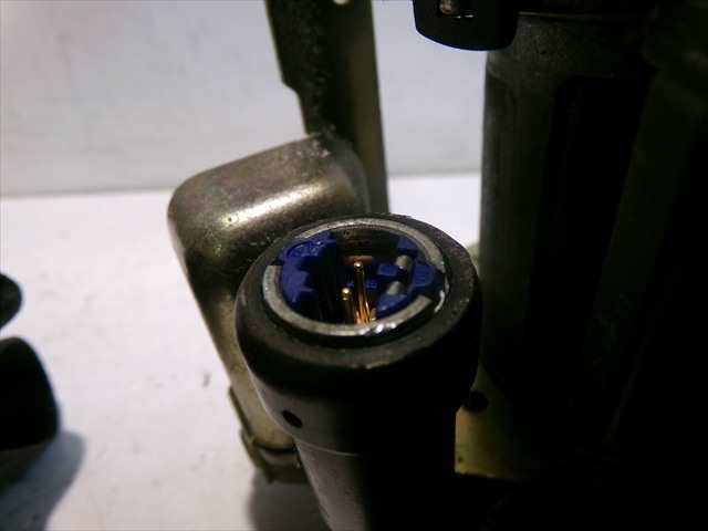 Foto 4ª: Cinturón Delantero Derecho Audi A4 1.9 TDI RANCHERA, 2000-2004 [AVF] (2004)