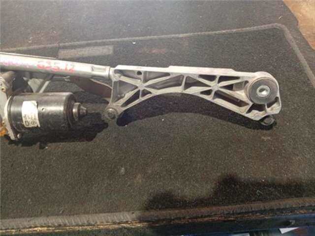 Foto 3ª: Motor Limpia Delantero Mercedes Clase C 160 2.0 C 180 (203.735) [2.0 LTR. - 95 KW CAT] [M 111.951]
