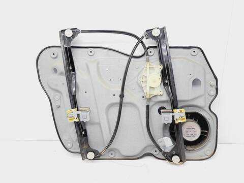 Foto 3ª: Elevalunas Eléctrico Delantero Derecho Volkswagen Touran 1.6 TDI DPF 105CV 77KW [CAY] (2015)