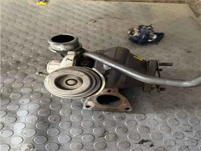 Foto 2ª: Turbocompresor Volvo XC 90 2.4 D5 (7 ASIENTOS) [2.4 LTR. - 120 KW DIESEL CAT] [D 5244 T]