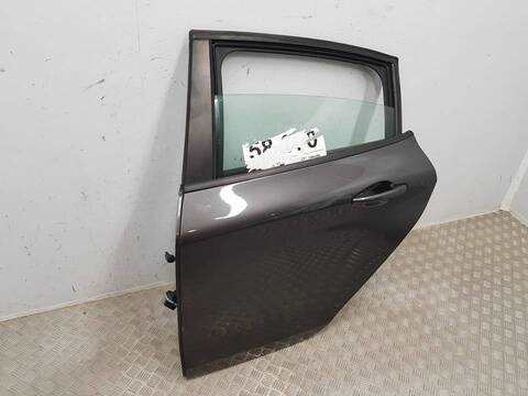 Foto 3ª: Puerta Trasera Izquierda Peugeot 208 STYLE [HM05] (2013)