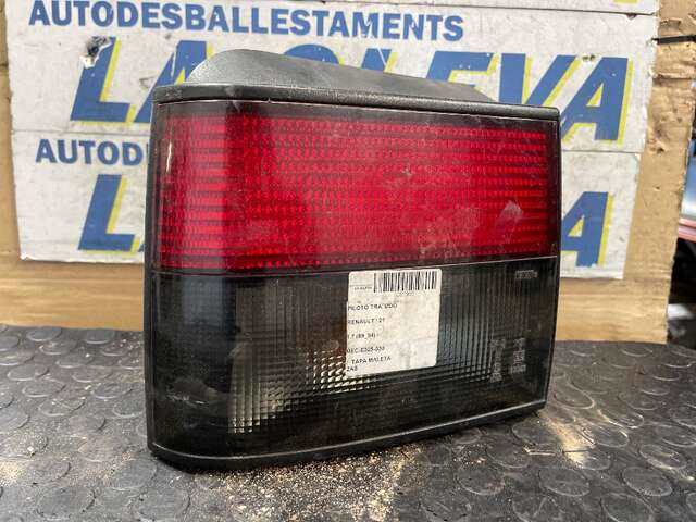 Piloto Trasero Izquierdo Renault 21 2.0
