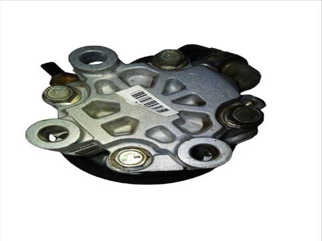 Foto 1ª: Bomba de Direccion Toyota Avensis 2.0 VVT-I AZT250_ AZT250R) (2003)