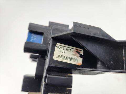 Foto 3ª: Caja Reles Fusibles Suzuki Grand Vitara 1.9 DDIS JLX 5-PTAS.) 129CV 95KW [F9Q043622] (2007)