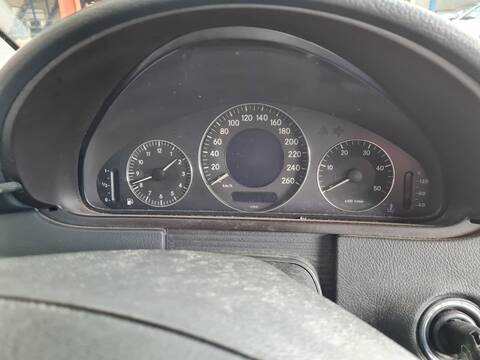Cuadro de Instrumentos Mercedes Clase C 160 270 CDI 209.316) COUPE 170CV 125KW