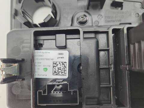 Foto 4ª: Palanca de Cambio Audi A3 35 TFSI MILD HYBRID 150CV 110KW [DFYA] (2023)