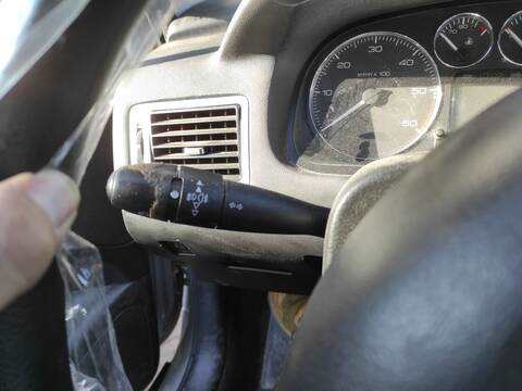 Foto 1ª: Mando Multifuncion Peugeot 307 9HY BERLINA (2005)