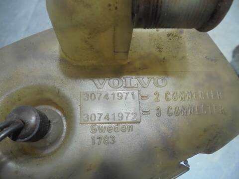 Foto 2ª: Deposito Expansion Volvo XC 90 2.4 DIESEL CAT 185CV 136KW [D5244T4] (2007)