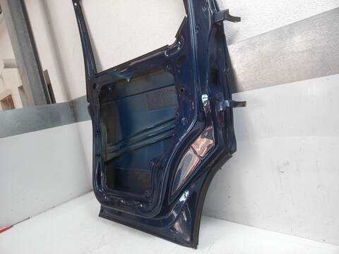 Puerta Delantera Izquierda Volkswagen Transporter 130 CV 96KW