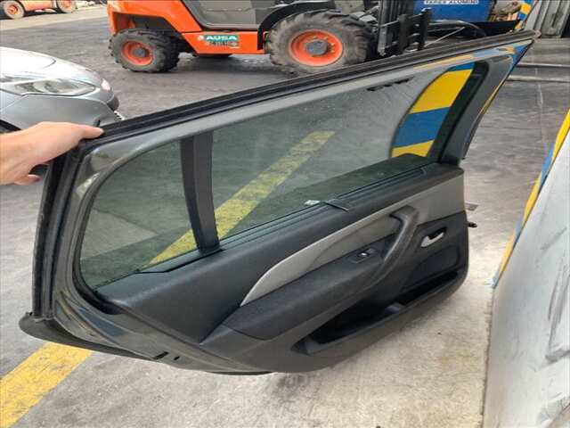 Foto 2ª: Puerta Trasera Izquierda Citroen C4 1.6 HDI 120CV PICASSO [BHZ] (2016)