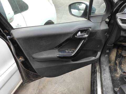 Tapizados Cartoneras Peugeot 208 HM01