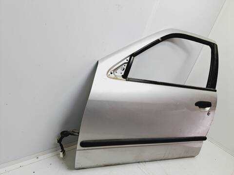 Foto 4ª: Puerta Delantera Izquierda Nissan Primera BERLINA 99CV 73KW (1997)