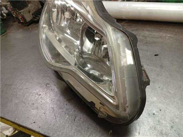 Foto 3ª: Faro Derecho Opel Corsa 1.2 CMON [1.2 LTR. - 63 KW CAT (A 12 XER - LDC)]