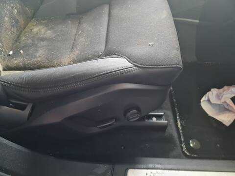 Foto 4ª: Asientos Traseros Volvo XC 60 BUSINESS PLUS AWD 197CV 145KW [D420T8] (2020)