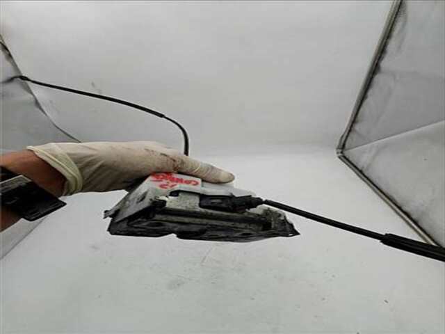 Foto 3ª: Cerradura Puerta Delantera Izquierda Opel Viva 1.5 L (L3) [1.5 LTR. - 88 KW CDTI DPF]