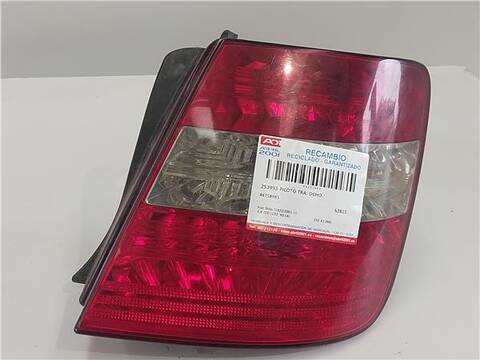 Foto 1ª: Piloto Trasero Derecho Fiat Stilo 1.9 JTD 192_XE1A) 115CV 85KW [192 A1.000] (2002)