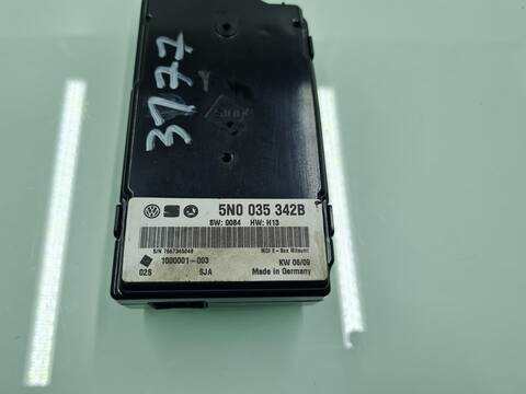 Foto 2ª: Centralita Motor ECU Volkswagen Scirocco 2.0 TDI 140CV 103KW [CBD] (1950)