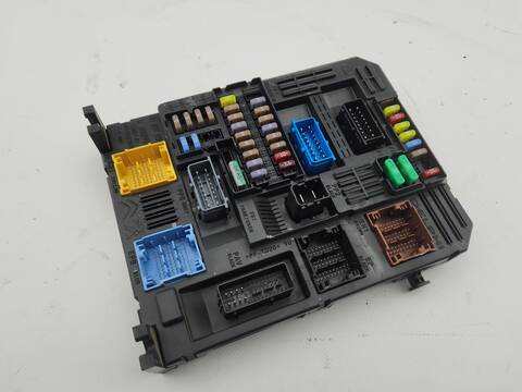Caja Reles Fusibles Citroen Berlingo 1.5 BLUEHDI 100 102CV 75KW