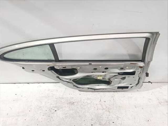Foto 3ª: Puerta Trasera Izquierda Renault Megane 1.6 16V LA00 LA04 LA0B LA11 LA16 LA19 LA1J LA1K ... 107CV 79KW I CLASSIC LA0/1_) [K4M 700,K4M 701,K4M 706,K4M 708,K4M 709]