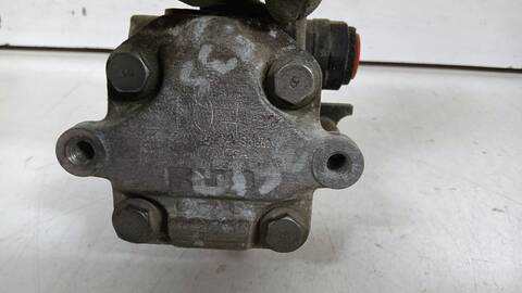 Foto 2ª: Bomba de Direccion Volkswagen Caddy 1.9 TDI 105CV 77KW [BLS] (1950)