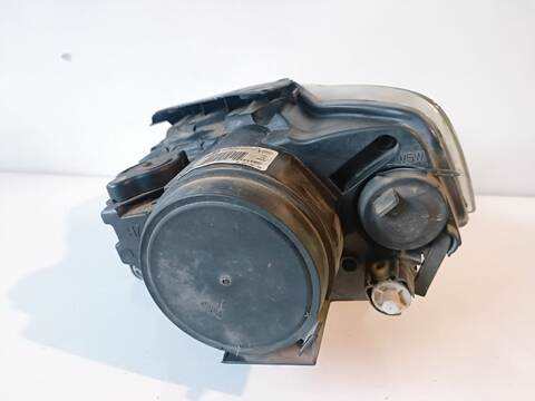 Foto 2ª: Faro Derecho Volkswagen Passat ADVANCE 2.0 TDI 140CV