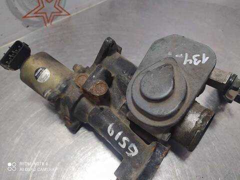 Foto 3ª: Caja Mariposa Opel Astra ELEGANCE BERLINA 101CV 74KW [Z17DTH] (2005)