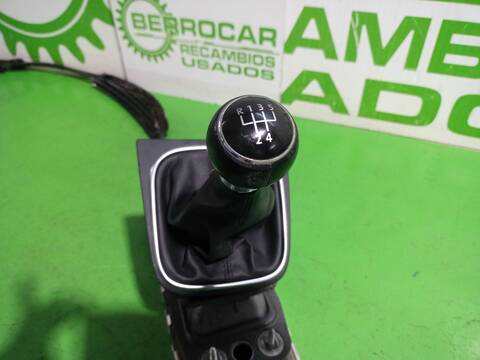 Palanca de Cambio Volkswagen Golf ADVANCE 105CV 77KW