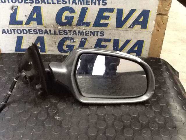 Retrovisor Derecho Audi A4 3.000 TDI 240CV/176KW [T41/D50] AVANT BERLINA