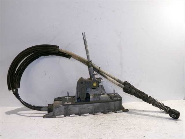 Foto 1ª: Palanca de Cambio Volkswagen Golf 1.9 TDI MODELO PLUS 2004-2009 [BKC] (2005)