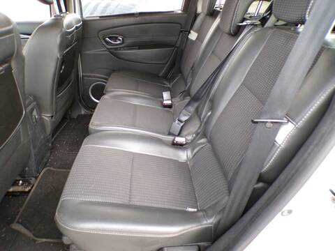 Foto 1ª: Asientos Traseros Renault Scenic K9K J8 (2011)