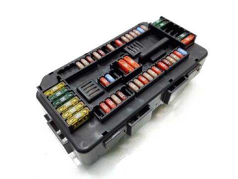 Caja Reles Fusibles Bmw Serie 3 315 320D XDRIVE 184CV 135KW