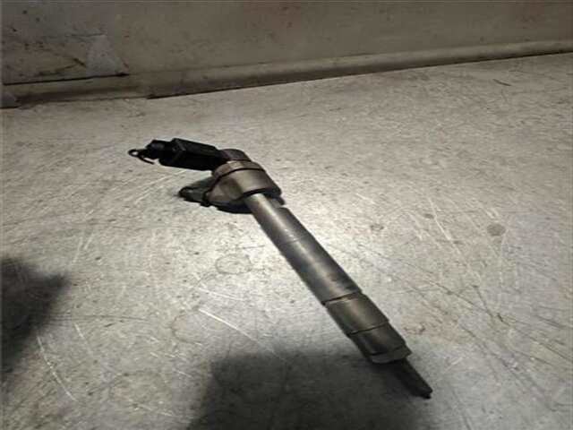 Foto 2ª: Inyectores Mercedes Viano 2.1 2.2 CDI EXTRALARGO (639.815) [2.1 LTR. - 110 KW CDI CAT] [646982]