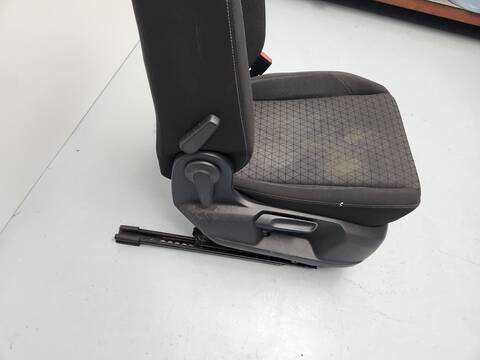 Foto 3ª: Asiento Delantero Derecho Volkswagen T-Cross LIFE 116CV 85KW [DKRF] (2020)