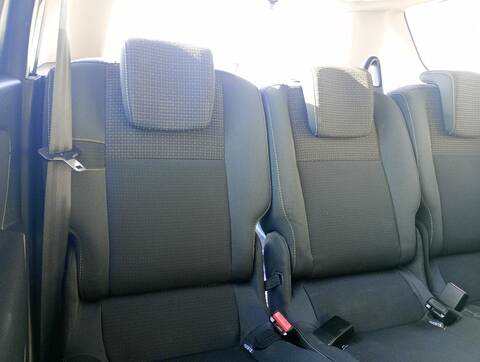 Foto 3ª: Asientos Traseros Renault Scenic GRAND DYNAMIQUE 131CV 96KW [F9Q P8] (2010)