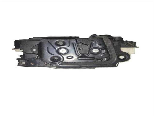 Foto 3ª: Cerradura Puerta Trasera Derecha Volkswagen Golf 1.6 TDI (2008)