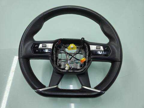 Volante DS 7 PERFORMANCE LINE 180CV 132KW