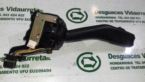 Foto 2ª: Mando Multifuncion Seat Leon STYLANCE - STYLE 140CV 103KW [BKD] (2007)