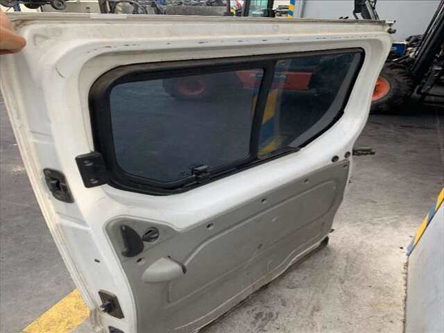 Foto 2ª: Puerta Lateral Corredera Derecha Nissan Primastar 2.0 DCI 115CV 0CV [M9R 782] (2008)
