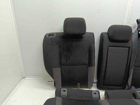 Foto 3ª: Asientos Traseros Nissan Qashqai N-STYLE 116CV 85KW [K9K] (2020)