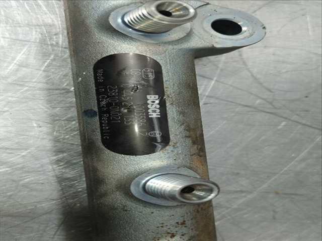 Foto 3ª: Rampa Inyectora Toyota Yaris BASICO 90CV 66KW (2005)