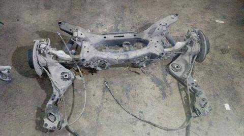 Foto 3ª: Puente Trasero Nissan Qashqai ACENTA 110CV 81KW [K9K430] (2011)