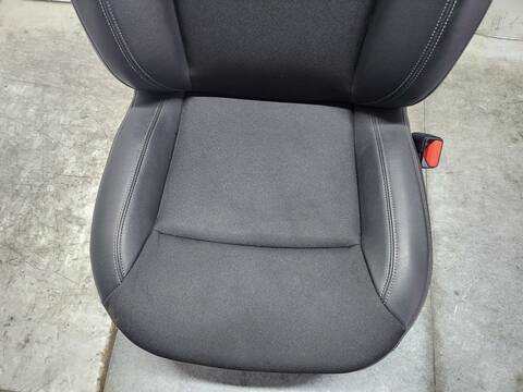 Foto 4ª: Asiento Delantero Derecho Renault Express ADVANCE 95CV 70KW [K9K872] (2021)