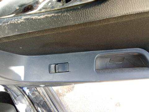 Botonera Elevalunas Mitsubishi Lancer 1.8 CY3A CY6A) 143CV 105KW
