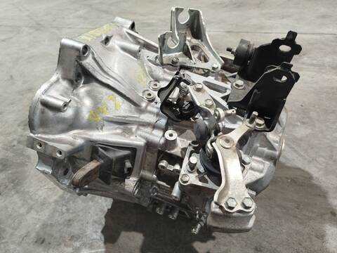 Foto 3ª: Caja Cambios Toyota Avensis 2.2 D-4D ADT251_) 150CV 110KW